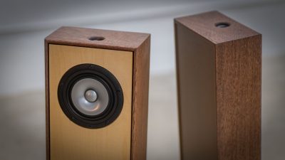 Close-up of the Momentae Blade wideband driver and precision front baffle