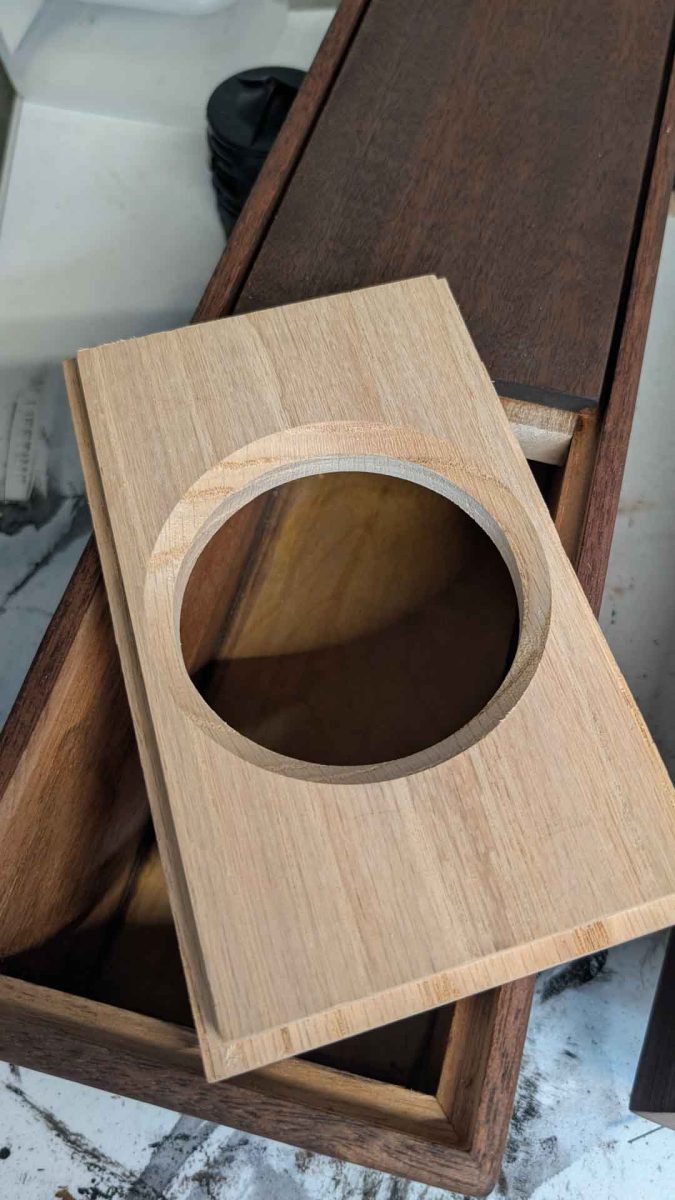 Baffle detail