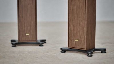 Svelatae speakers feature full hardwood construction and integrated adjustable stand