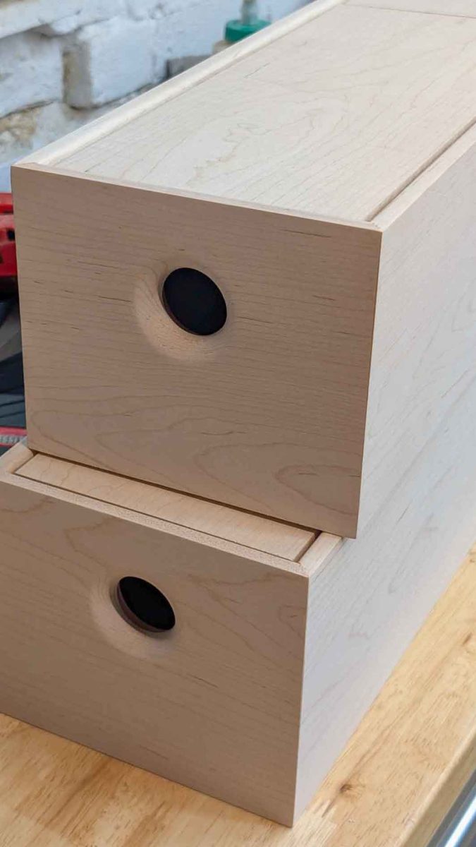 sveltae speakers upfiring tweeter waveguide build detail